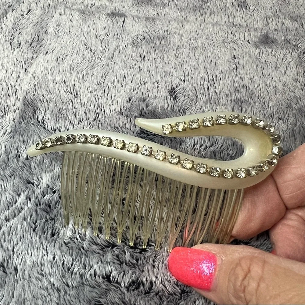 Vintage Swan Like Iridescent Plastic Prong Set Rhinestone Hair Comb